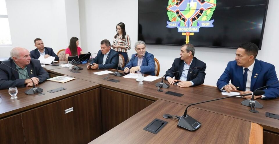 Comissão de Defesa do Consumidor recebe denúncias contra Caerd e abate irregular do peixe