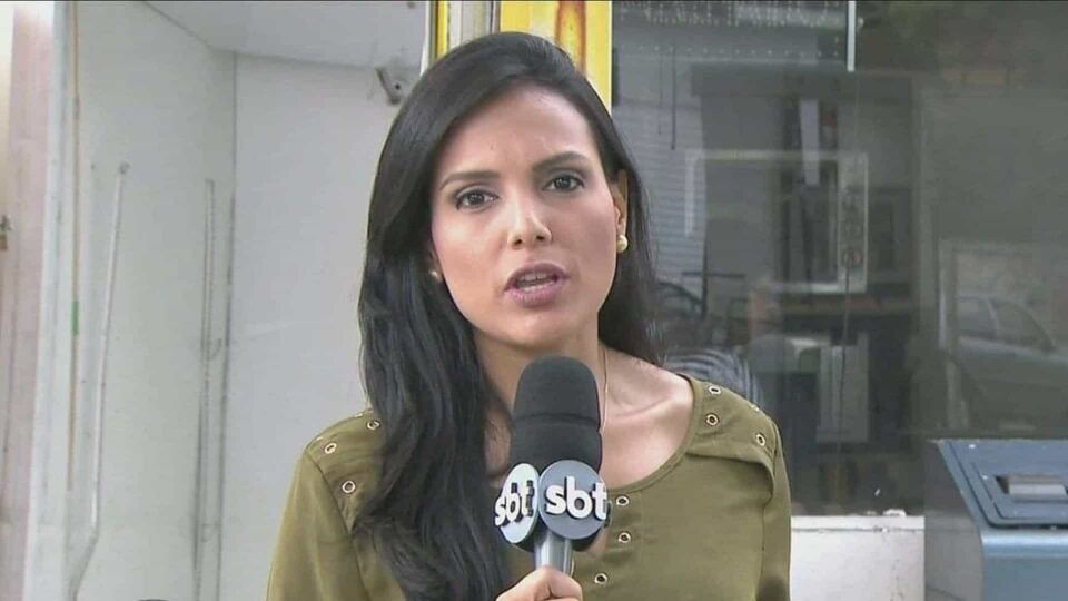 Repórter do 'Fofocalizando' sofre tentativa de roubo em link ao vivo
