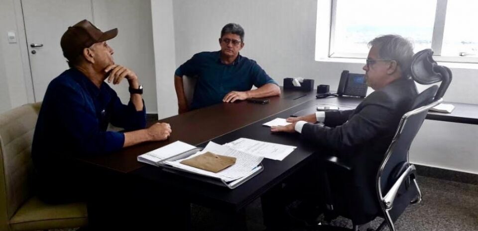 Deputado Geraldo da Rondônia recebe lideranças políticas na Assembleia Legislativa