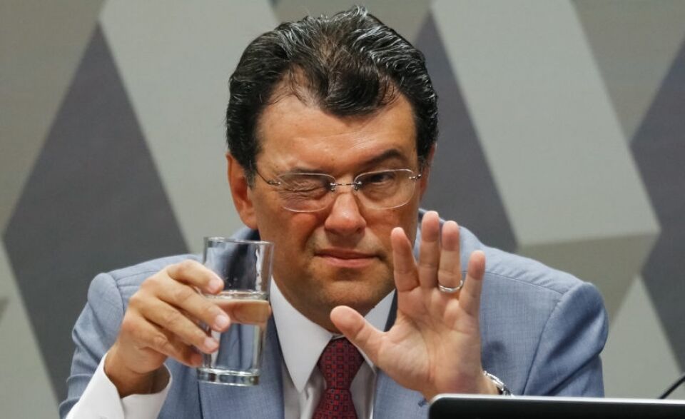 STF deve autorizar venda de estatais sem aval do Congresso; Senado reage