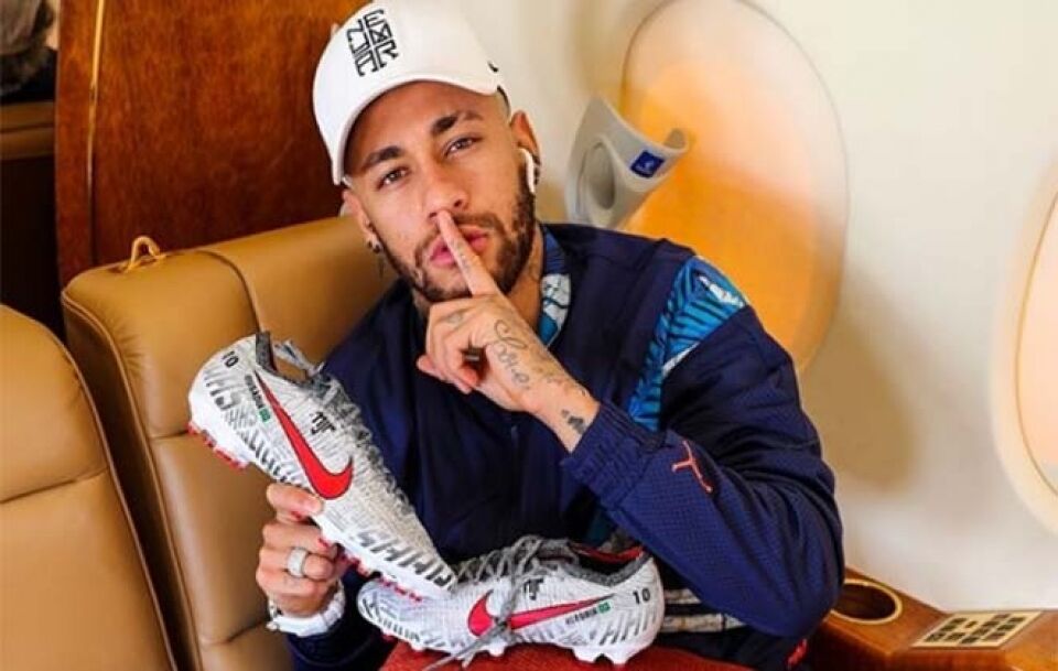 APÓS POLÊMICA, NIKE SE PRONUNCIA SOBRE NEYMAR