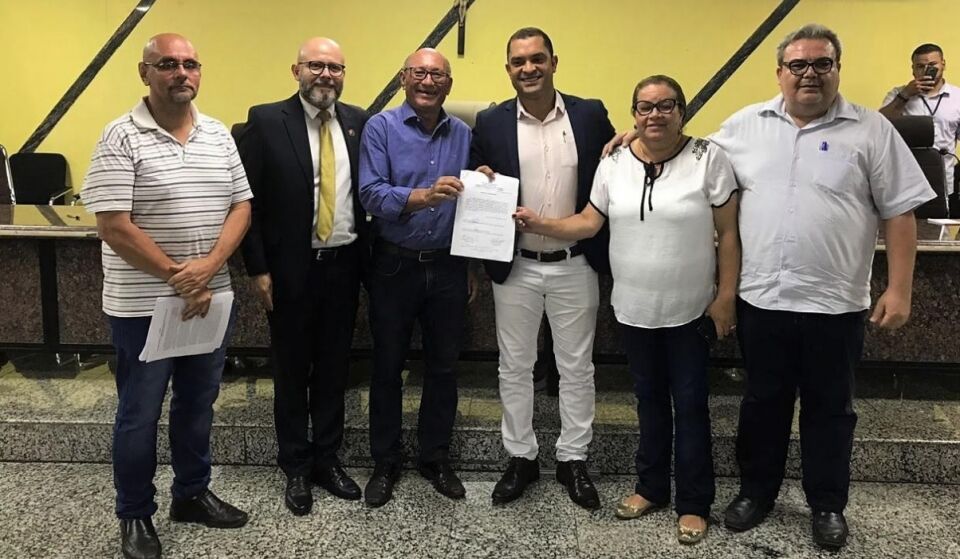 Aleks media acordo entre Executivo e Federação