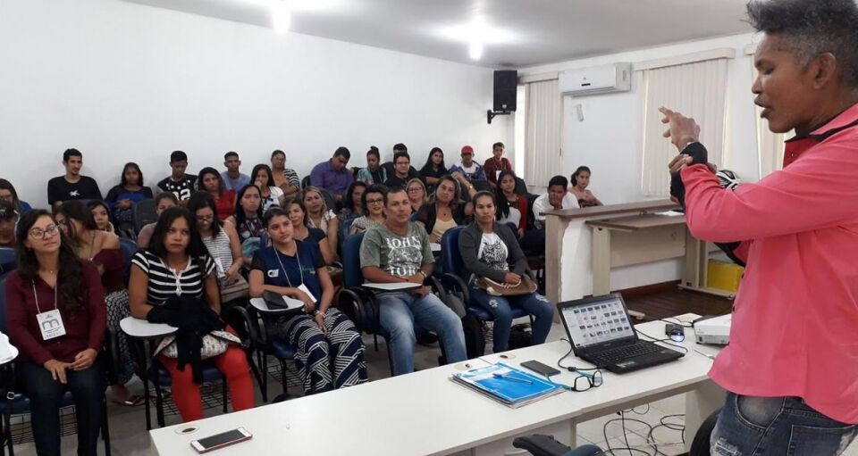 Escola do Legislativo encerra cursos e capacita mais 200 alunos