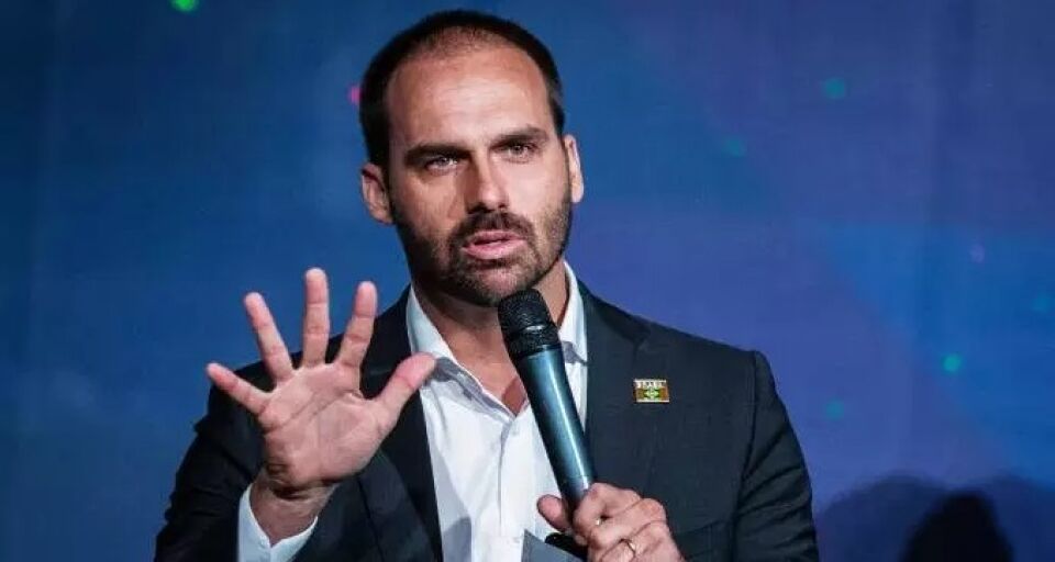 ‘Moro é vítima. Não se pode acusar a vítima’, diz Eduardo Bolsonaro