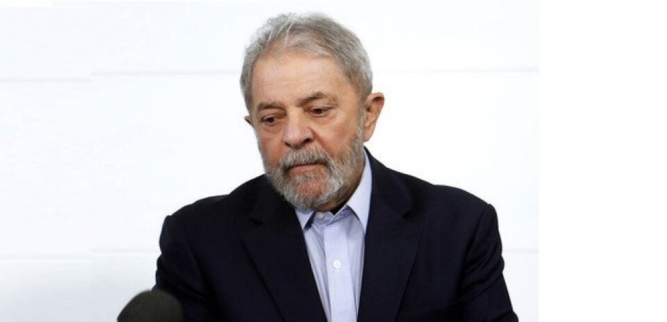 Justiça decide que Lula pode receber visita sem agendamento prévio