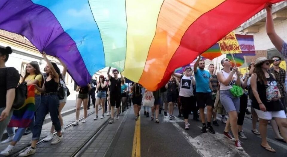 STF criminaliza homofobia, mas faz ressalva quanto à liberdade religiosa