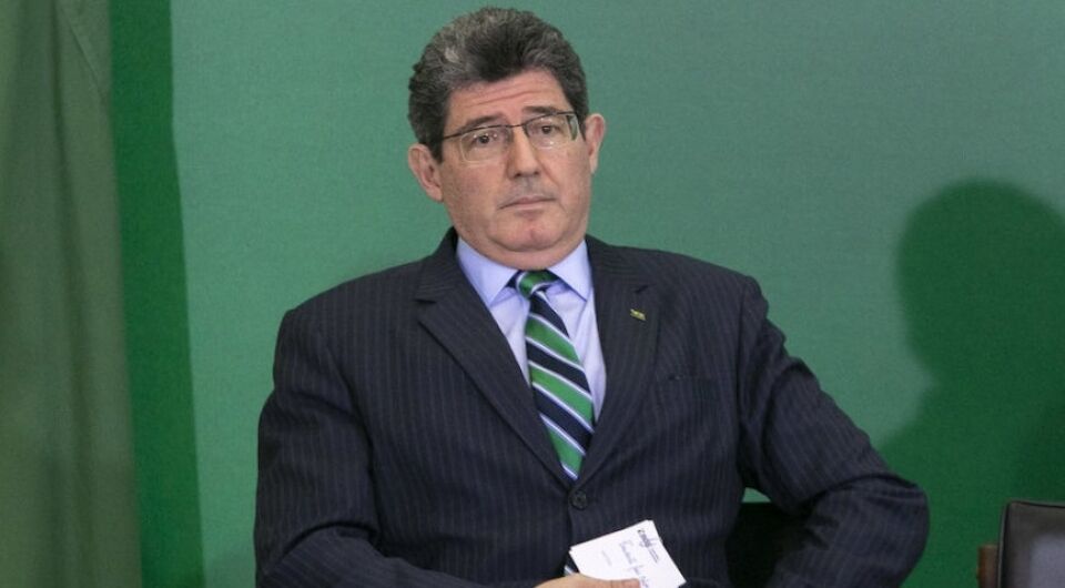 Joaquim Levy pede demissão após críticas de Bolsonaro
