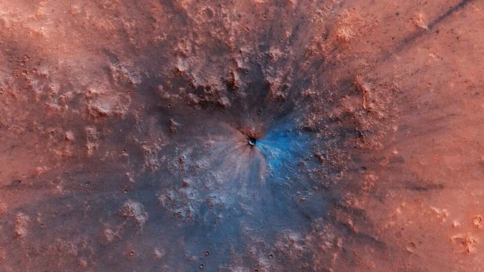 Nova cratera na superfície de Marte é descoberta