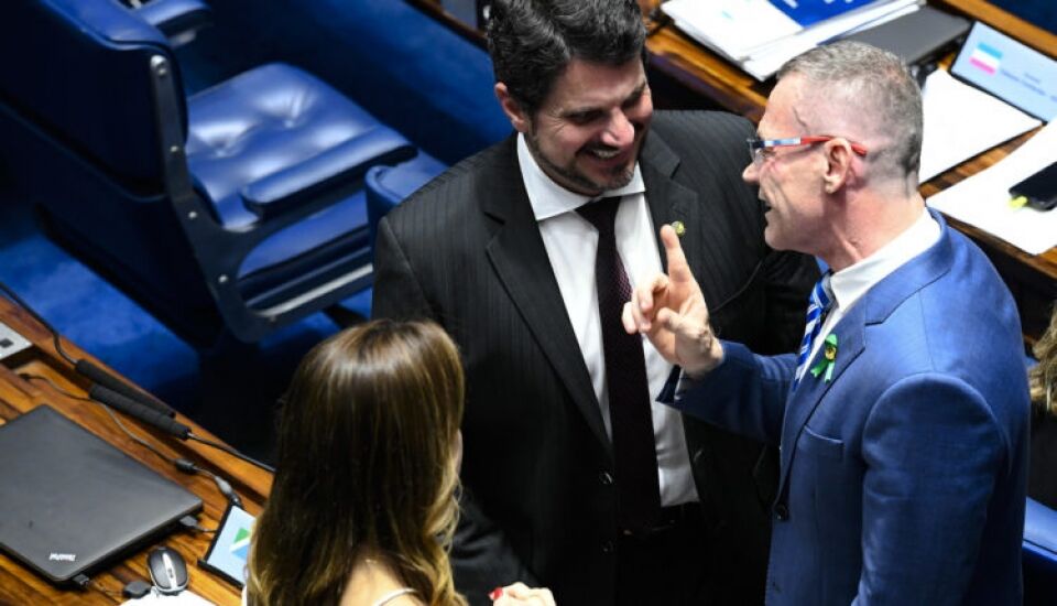 Veja quem votou contra e a favor do decreto de Bolsonaro no Senado