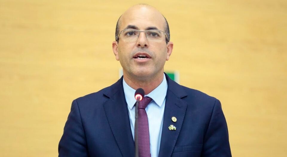 Crispin quer saber o motivo da Energisa não cumprir lei estadual sobre cortes de energia