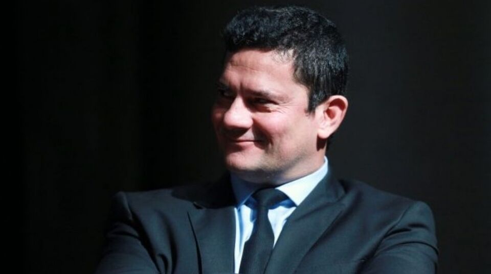 Em apenas 2 meses, Sérgio Moro atinge a marca de 1 milhão de seguidores no Twitter