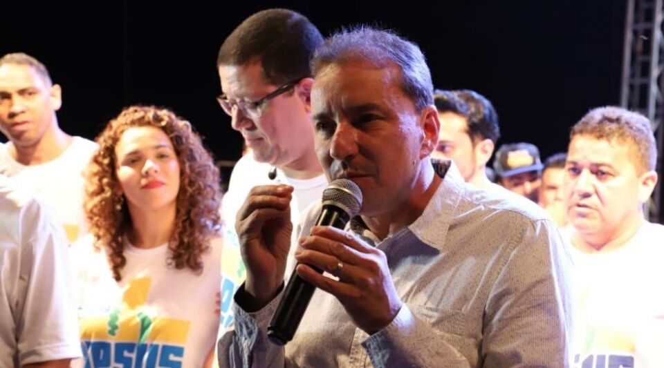 Prefeito Hildon Chaves, primeira-dama e assessores prestigiam a Marcha para Jesus