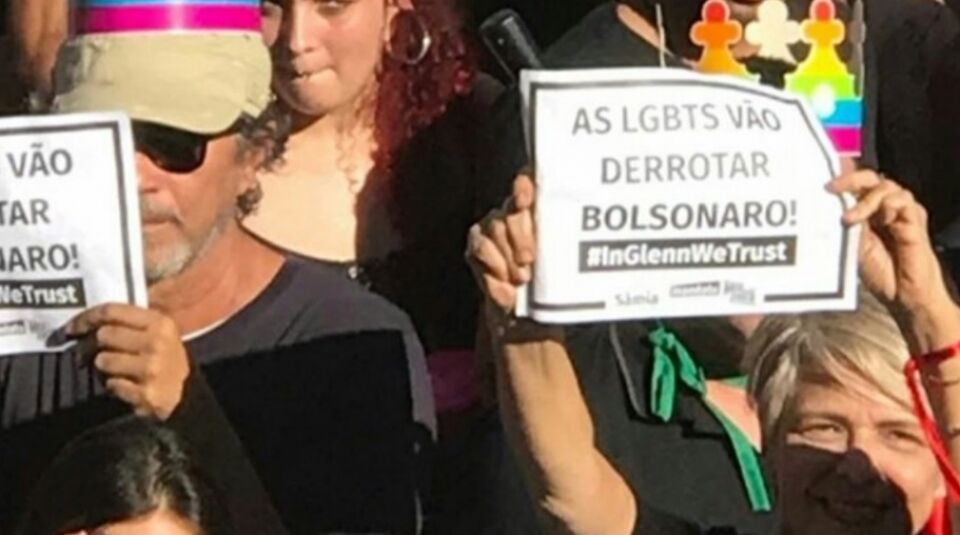 23ª Parada do Orgulho LGBT registra atos contra Bolsonaro