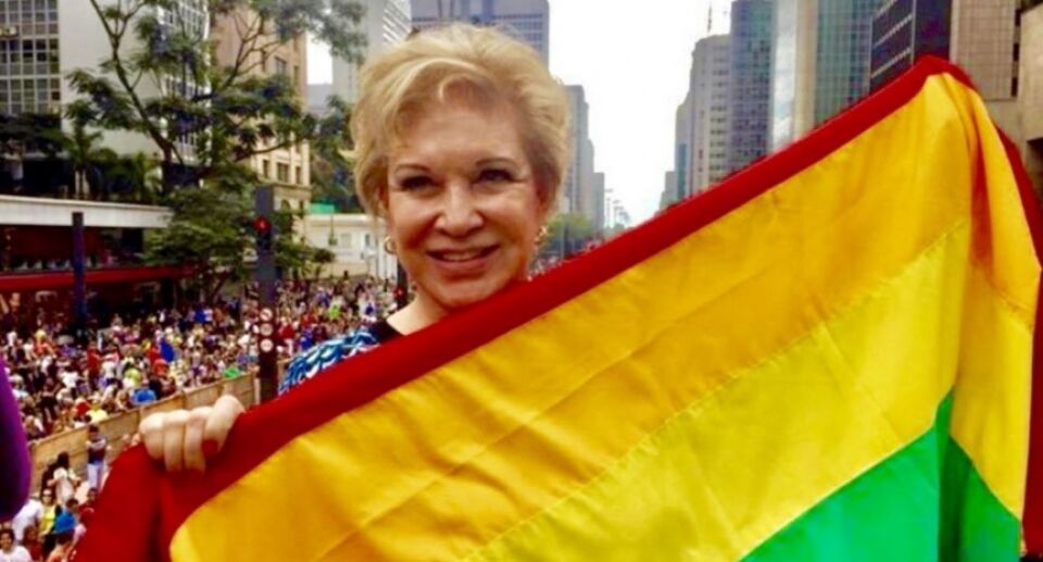 Congressistas e famosos participam da 23ª Parada do Orgulho LGBT neste domingo