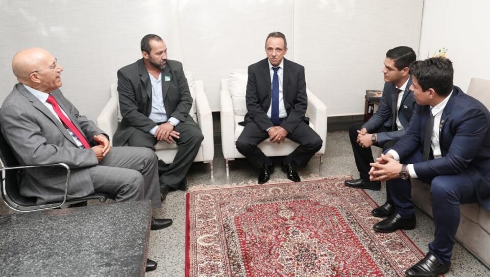 Deputados estaduais foram a Brasilia para ouvir a bancada de Rondônia sobre a reforma.