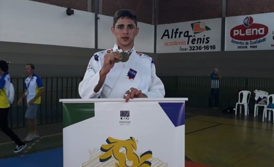 Estudante de Rondônia conquista bicampeonato brasileiro na Liga Nacional de Judô