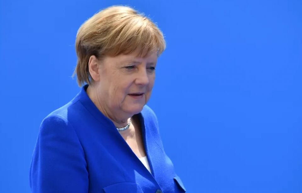 Merkel quer 'discussão clara' com Bolsonaro sobre desmatamento