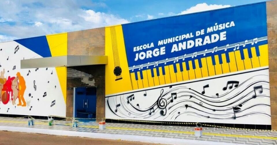Escola Municipal Jorge Andrade abre inscrições para curso de Canto e Flauta Doce para adultos