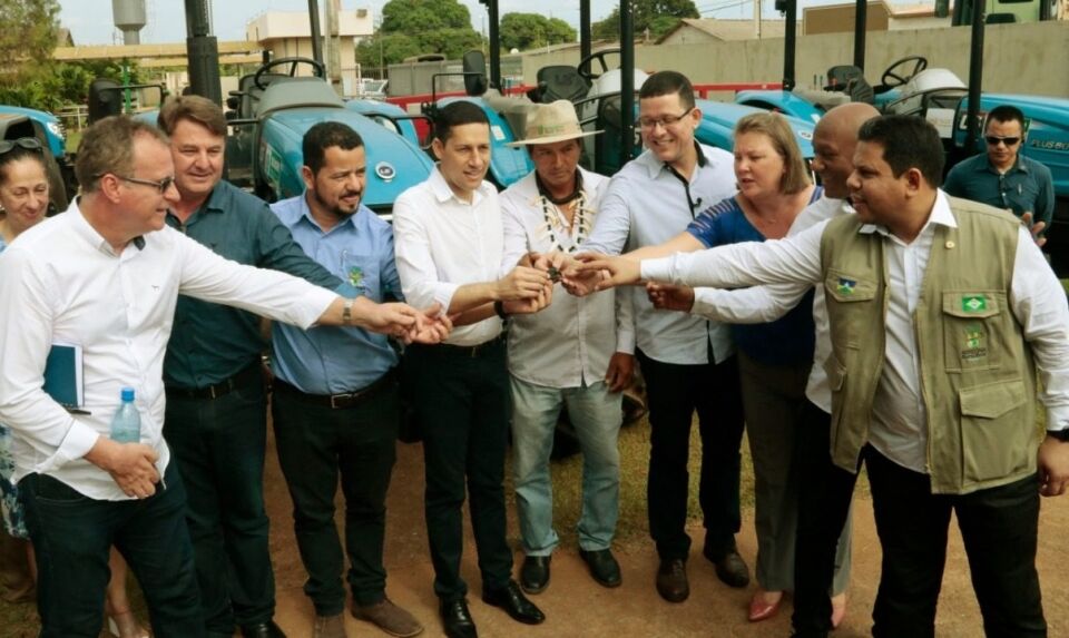 Equipamentos entregues irão fortalecer o agronegócio e agricultura familiar em Guajará-Mirim