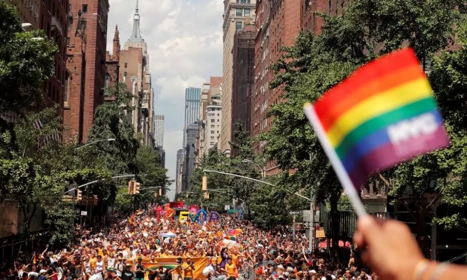 Em NY, Parada do Orgulho Gay é "confiscada" por patrocínios