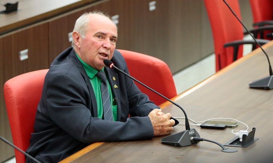 Lebrão pede ao líder da bancada federal inclusão de oito municípios rondonienses no acordo entre Brasil e Bolívia