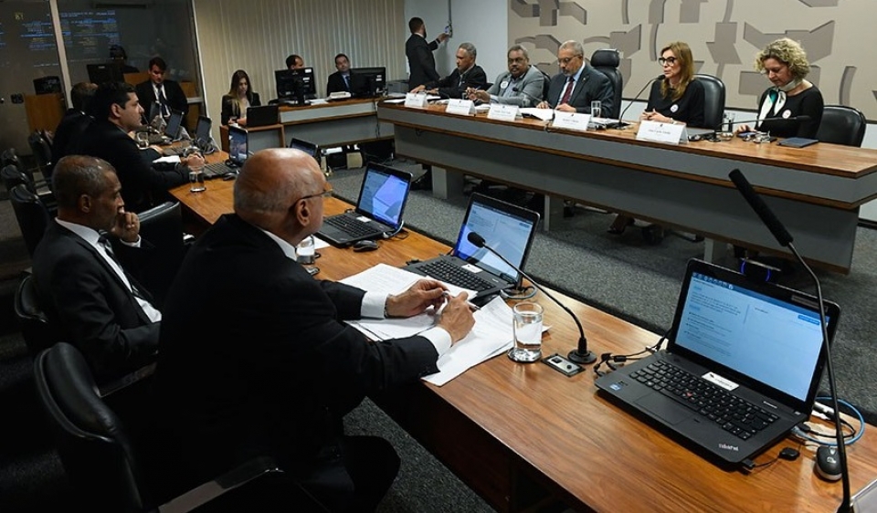 Para especialistas, avaliação de servidor público deve integrar projeto de gestão