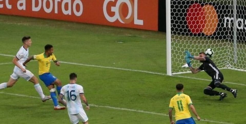Brasil vence Argentina e volta à final da Copa América depois de 12 anos