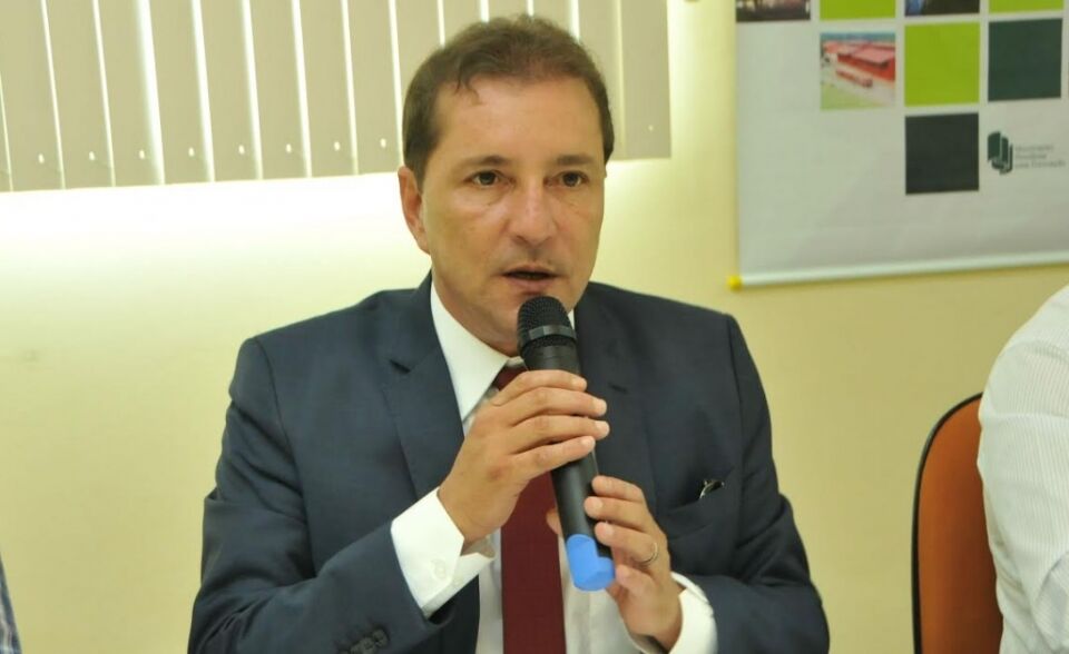 Prefeito Hildon Chaves trata de transposição e busca liberação de recursos para infraestrutura