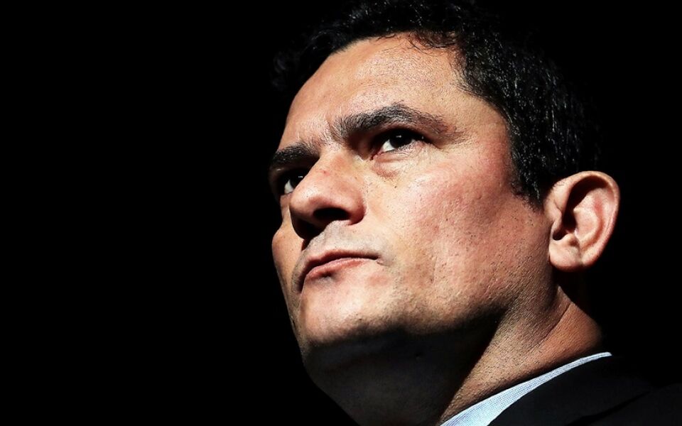 Veja porque querem derrubá-lo