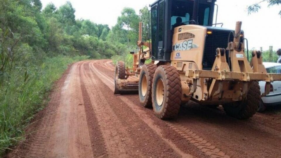 Com recurso do deputado Geraldo da Rondônia, Monte Negro inicia recuperação de estradas no setor Chacareiro