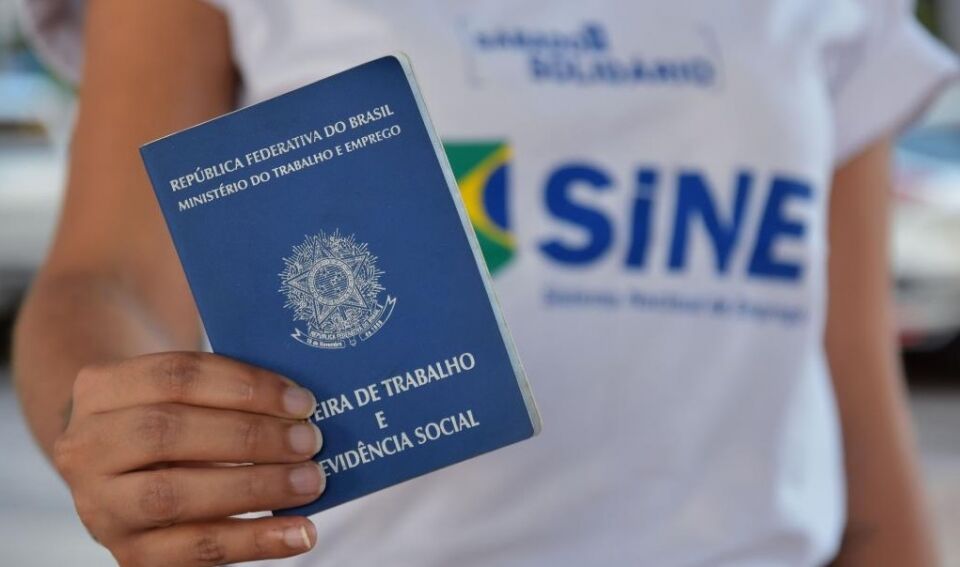 Barbeiro, eletricista, churrasqueiro e mais: Veja as vagas desta quinta, 18, no Sine de Porto Velho