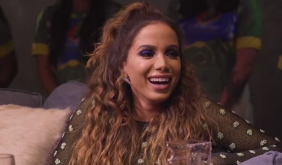 Anitta revela que fez curso para massagear testículos