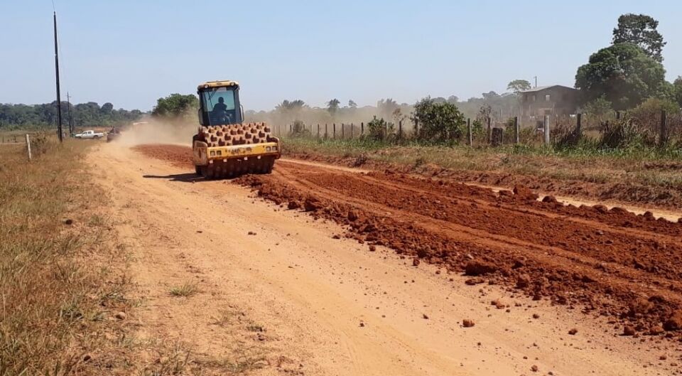 Semagric faz encascalhamento da estrada Transpurus e ramais