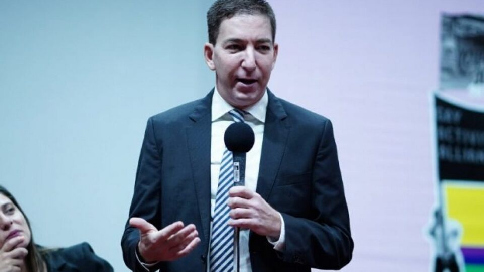 Filipe Barros apresenta pedido de prisão de Glenn Greenwald