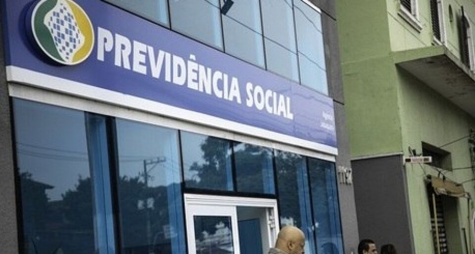 Pente-fino feito pelo INSS notifica 1,3 milhão de beneficiados