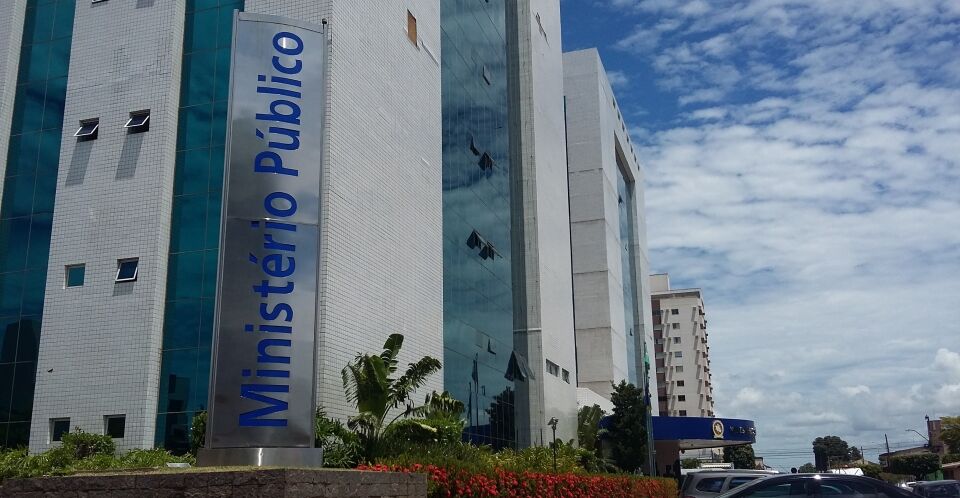 Organização criminosa composta por Zezinho Maria Fumaça, Eluane Martins e outros