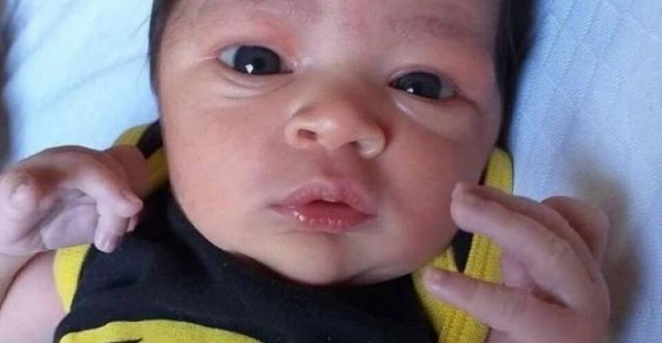 Bebê morre após ser baleado dentro de casa durante tiroteio