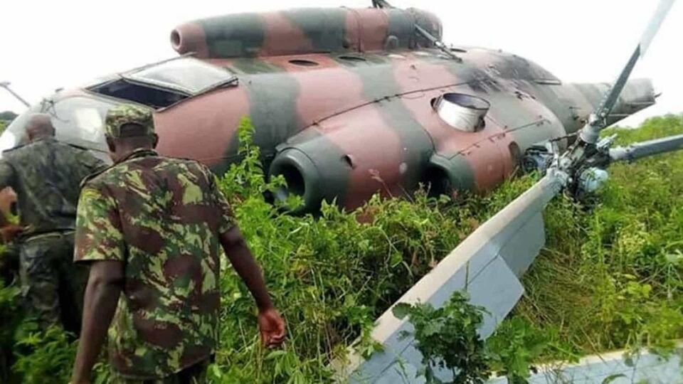 Helicóptero militar cai no norte de Moçambique