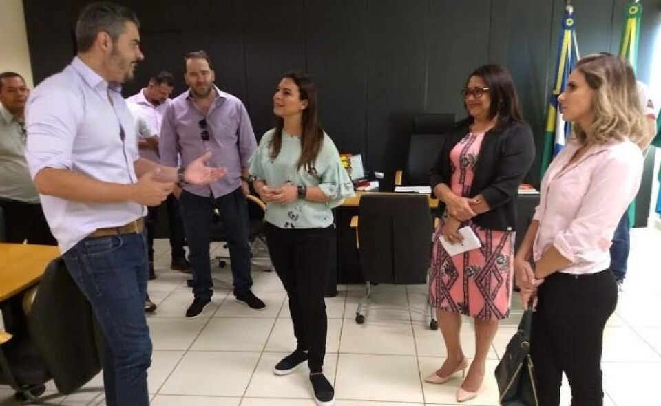 Deputado Alex Redano agradece deputada Mariana Carvalho por emendas para Ariquemes