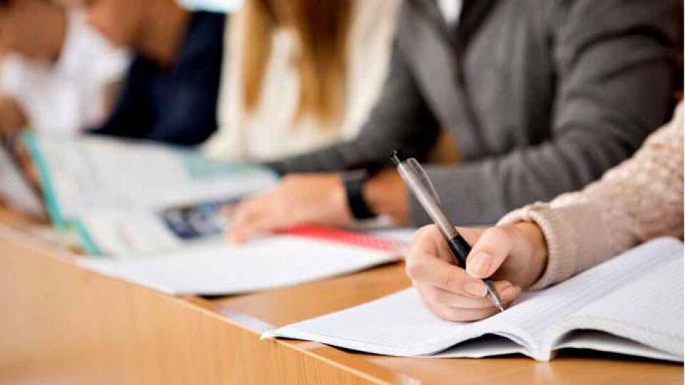 Concursos: 25 órgãos abrem as inscrições para quase 6 mil vagas nesta segunda-feira
