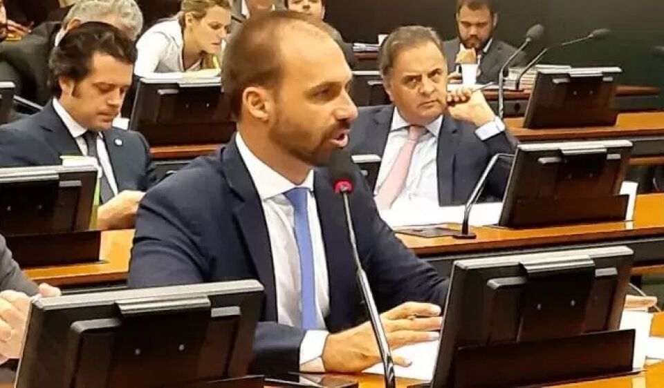 O último desejo de Eduardo Bolsonaro como deputado