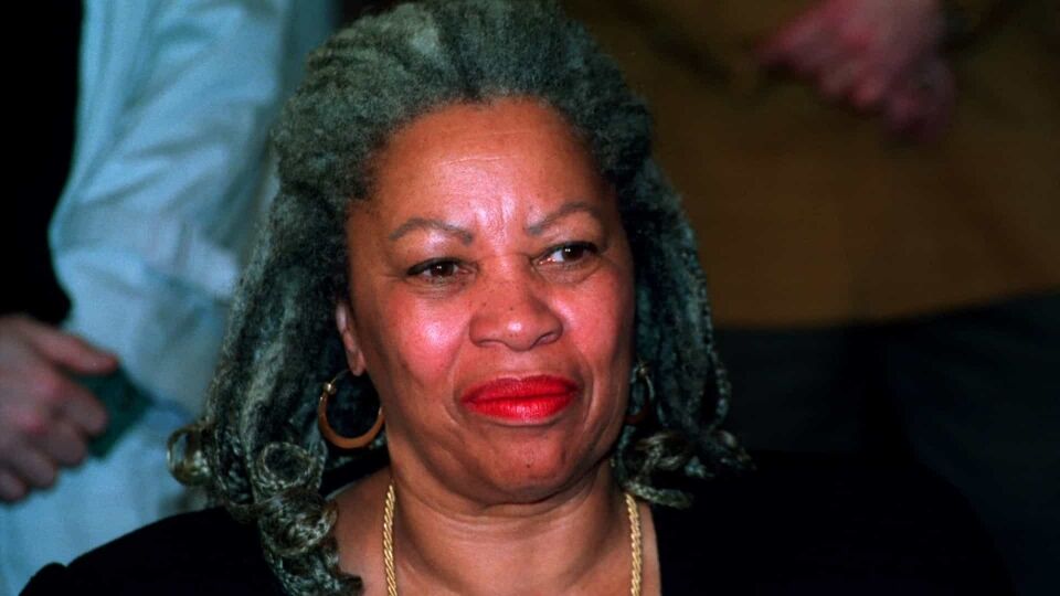 Morre Toni Morrison, primeira negra a ganhar o Prêmio Nobel, aos 88