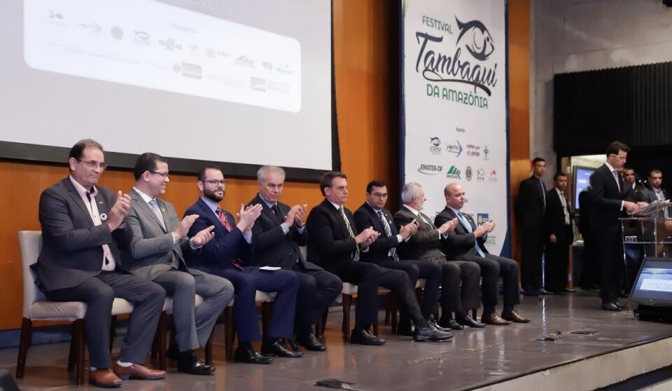 Bolsonaro aprova o sabor do Tambaqui de Rondônia