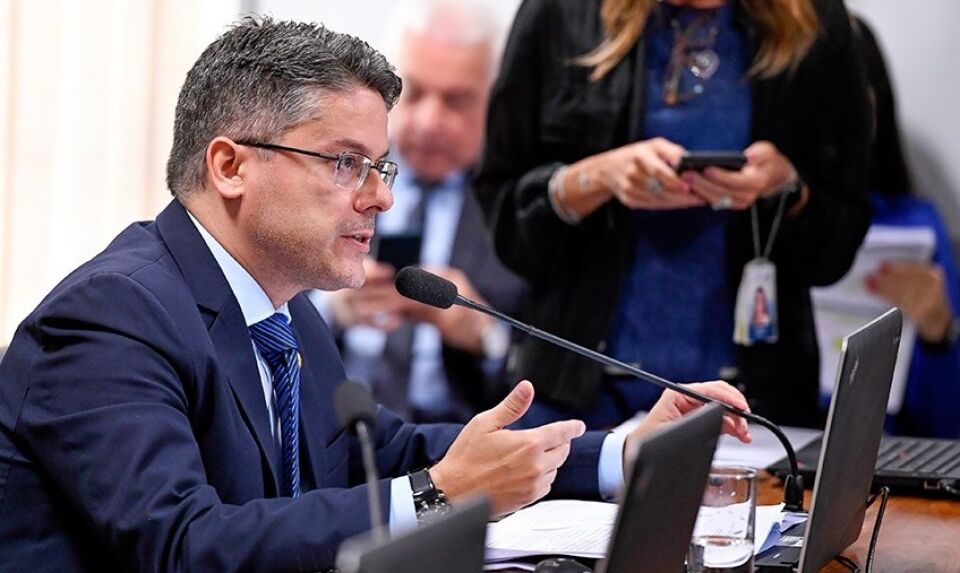 Aprovada prioridade de divórcio para vítimas de violência doméstica