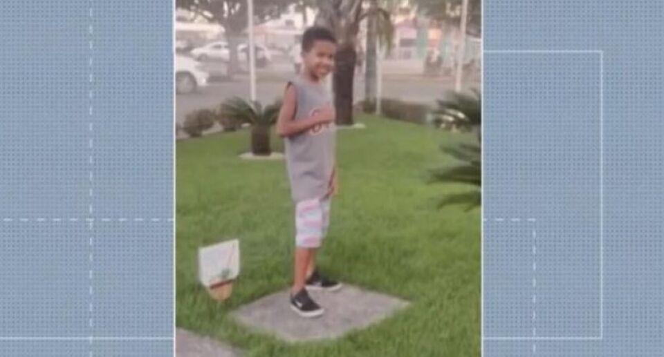 Homem atira em criança de 10 anos e acaba morto ao trocar tiros com a PM