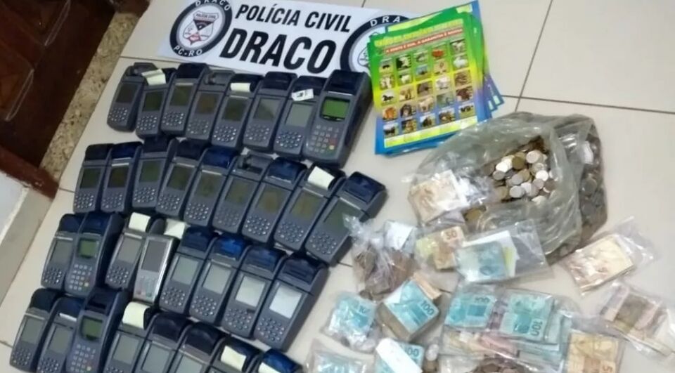 Policia 11 pessoas, máquinas e R$ 100 mil na Operação Jogo Sujo