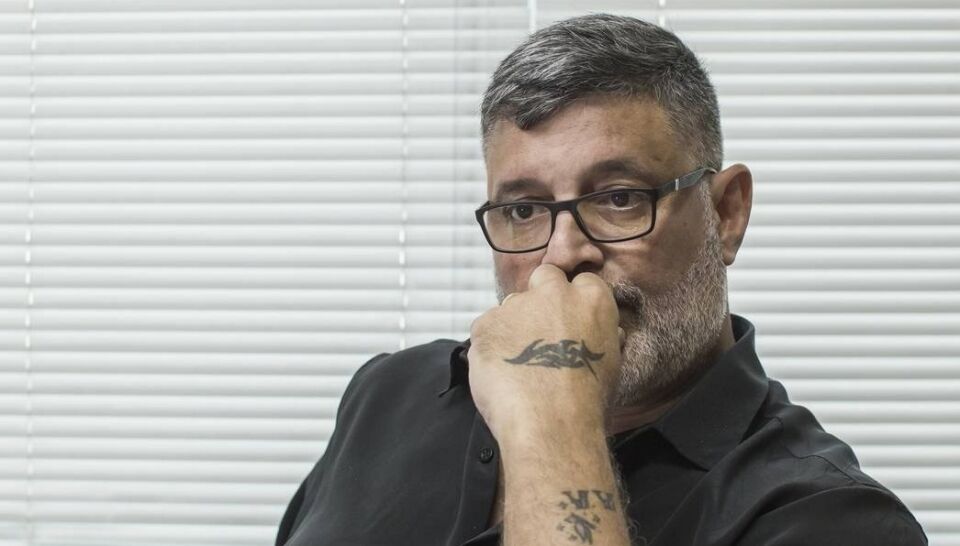 PSL pode decidir expulsão de Alexandre Frota nesta terça; DEM faz convite