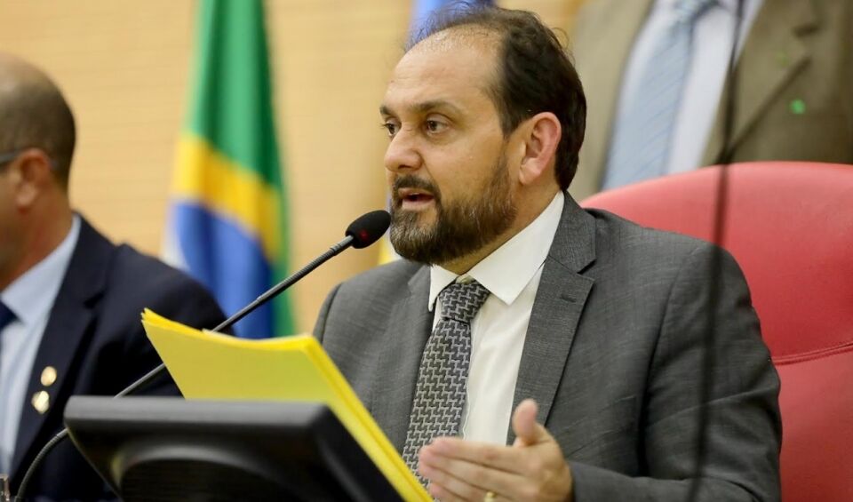 Presidente Laerte Gomes indica criação de policlínica em Ji-Paraná