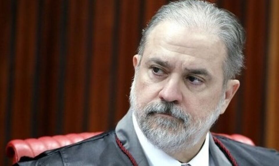 Cotado para PGR, Aras quer padrão Lava Jato para Estados e municípios