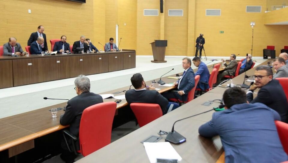 Assembleia Legislativa aprova Funheuro e Executivo dá passo importante para iniciar obras do novo hospital